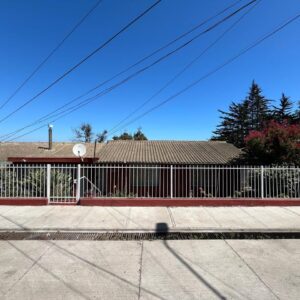 SE VENDE PROPIEDAD DE MATERIAL SOLIDO EN LLOLLEO