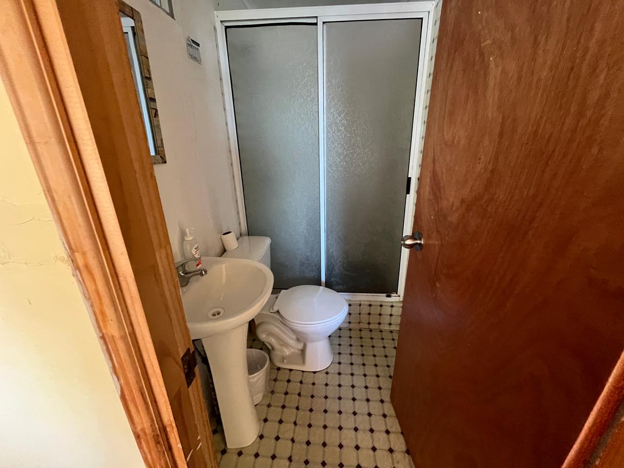 SE VENDE LOCAL COMERCIAL "RESIDENCIAL" TOTALMENTE EQUIPADA Y FUNCIONANDO - Imagen 8