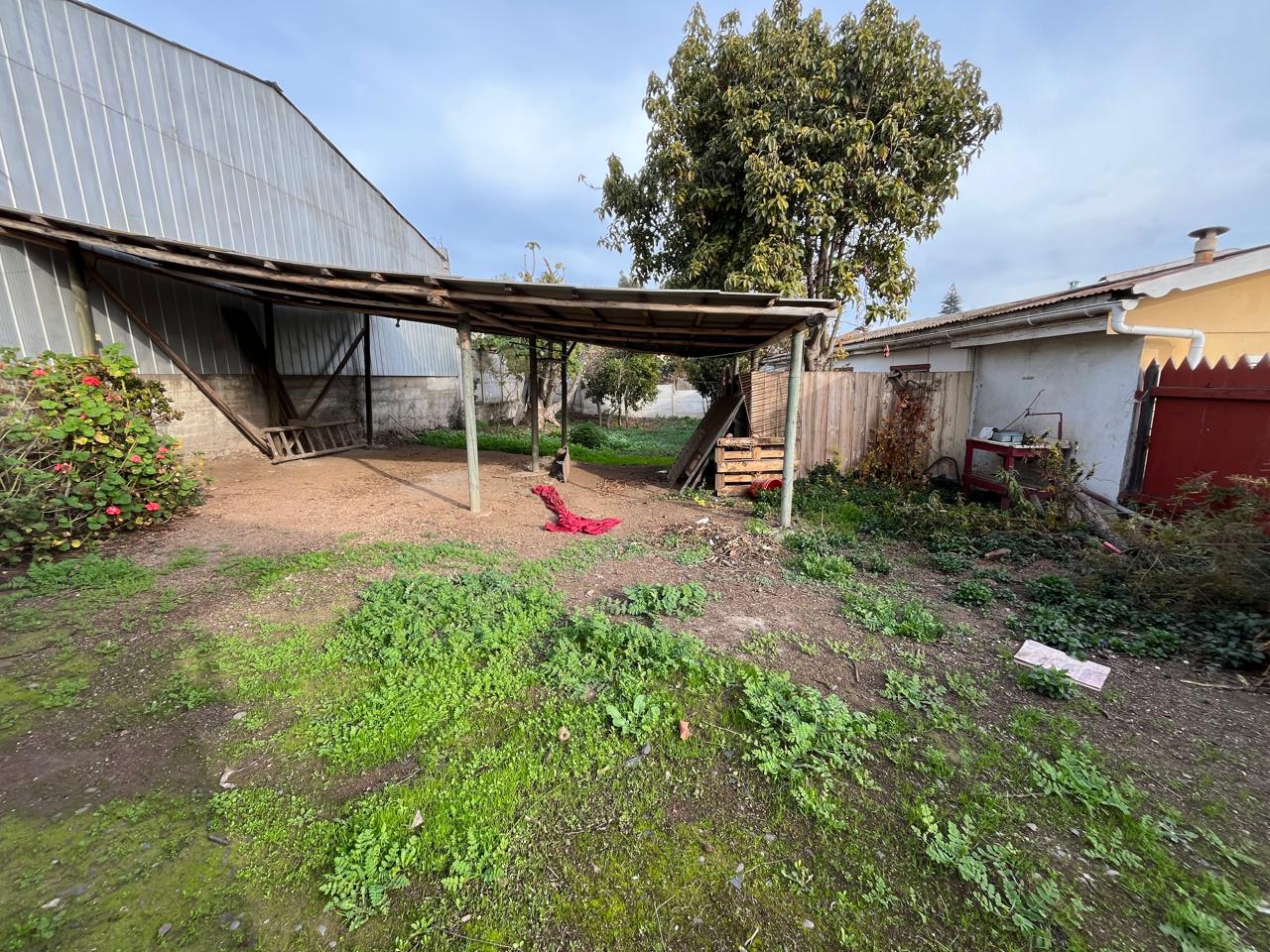 SE VENDE CASA CON AMPLIO TERRENO EN LLOLLEO - Imagen 13