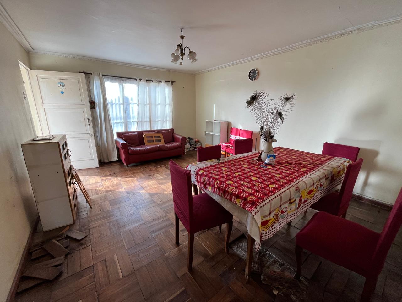 SE VENDE CASA CON AMPLIO TERRENO EN LLOLLEO - Imagen 2