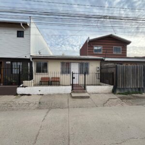CASA EN VENTA DE MATERIAL SOLIDO EN LLOLLEO