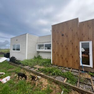 SE VENDE PARCELA CON 4 CASAS NUEVAS